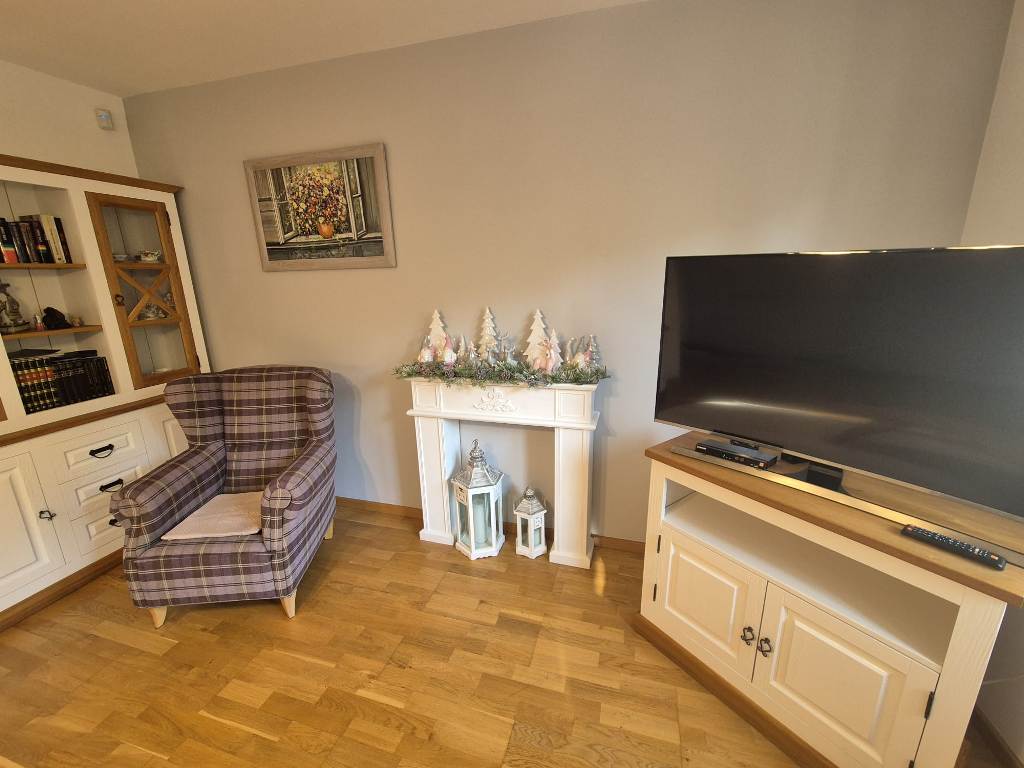Na sprzedaż dom w stylu dworkowym -Żychlin, Os. Słoneczne - Na sprzedaż  dom  : Żychlin