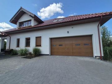 Rezydencja z odrębną "kawalerką", 2 stan. garażem, zaaranżowanym ogrodem -Stare Miasto - Na sprzedaż  dom  : Stare Miasto