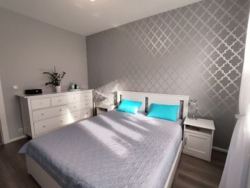 Nowoczesny dom, duża działka, dwustanowiskowy garaż, gm. Stare Miasto - Na sprzedaż  dom  : Janowice