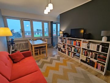 Dwupokojowe mieszkanie w bardzo dobrym standardzie usytuowane w niskim bloku na V osiedlu - Na sprzedaż  mieszkanie  : Konin