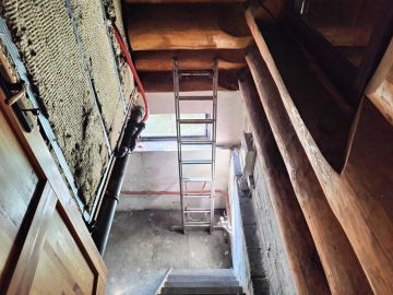 Sprzedam dom z bali na dużej działce w okolicy jeziora - Na sprzedaż  dom  : Brzeźniak