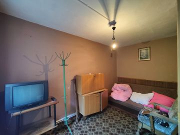 Sprzedam siedlisko pow. 1,7872 ha z domem i budynkami - Na sprzedaż  dom  , działka rolna : Mielnica Duża