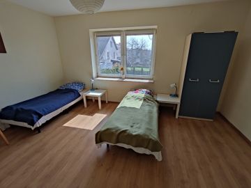 Na sprzedaż dochodowa nieruchomość mieszkalna-dom 250 m2, 8 pokoi, Konin - Na sprzedaż  dom  : Konin