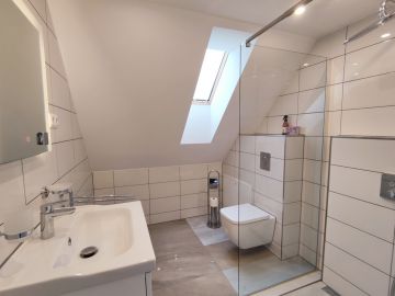 Nowoczesny dom, duża działka, dwustanowiskowy garaż, gm. Stare Miasto - Na sprzedaż  dom  : Janowice