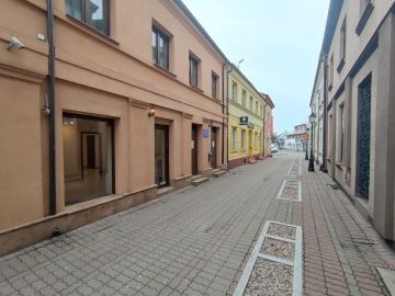 Do wynajęcia lokal na parterze, b.dobry standard, Konin-Starówka - Na wynajem  lokal: biurowy  , handlowy , usługowy : Konin