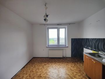 Sprzedam dom z częscią usługową i budynkami gospodarczymi - Na sprzedaż  dom  , usługowy : Lądek