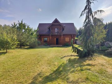 Sprzedam dom z bali na dużej działce w okolicy jeziora - Na sprzedaż  dom  : Brzeźniak