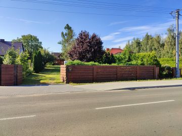 Sprzedam dom z bali na dużej działce w okolicy jeziora - Na sprzedaż  dom  : Brzeźniak