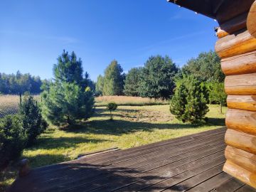 Sprzedam dom z bali na dużej działce w okolicy jeziora - Na sprzedaż  dom  : Brzeźniak