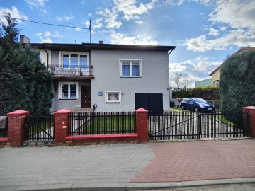 Sprzedam dom w zabudowie bliźniaczej, w dobrej lokalizacji - Na sprzedaż  dom  : Władysławów